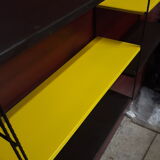 3 studs with 5 tablets, yellow and brown 97x90cm