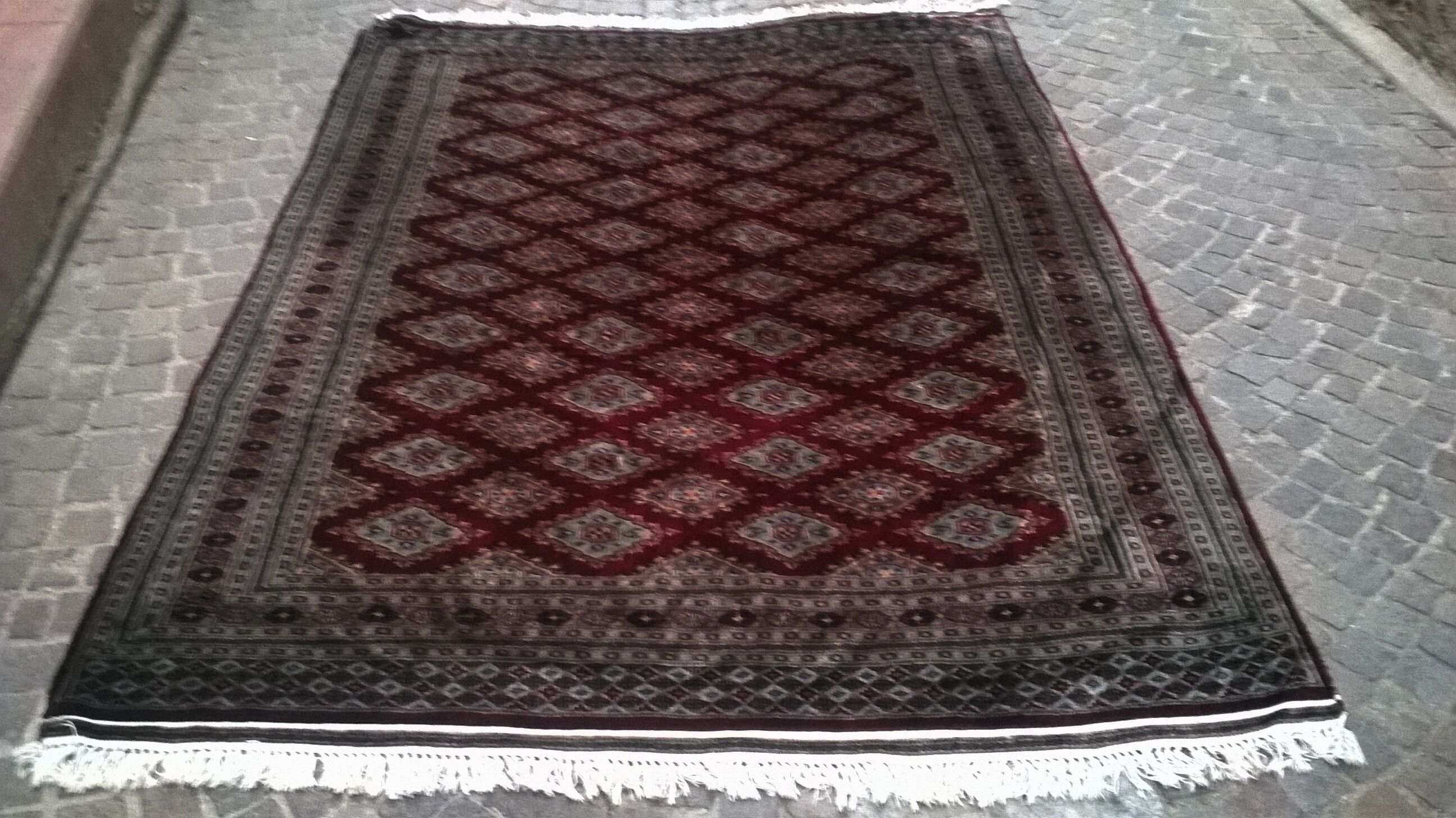 Large craft carpet 185x250cm