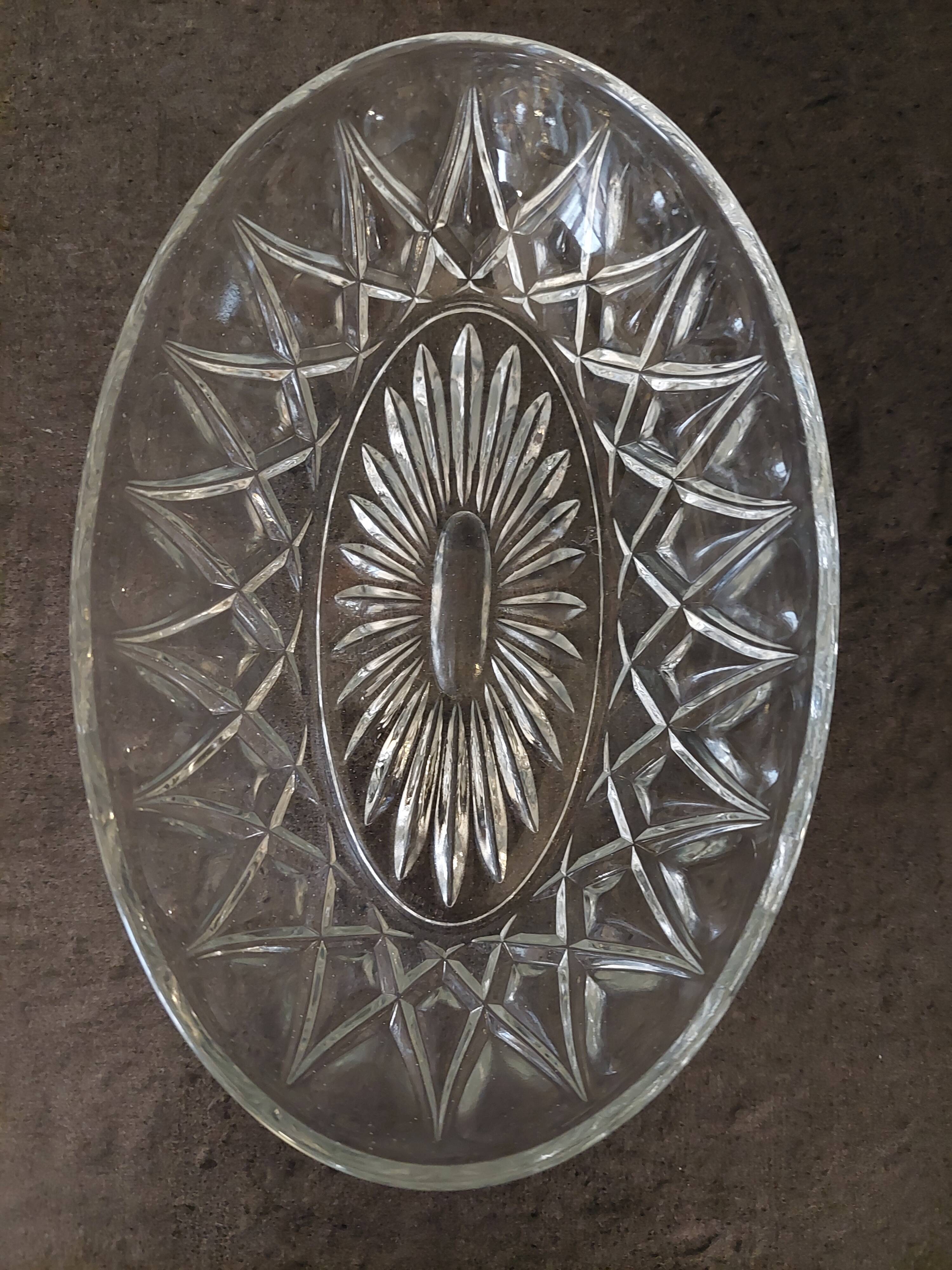 Ramequin en verre moulé ovale