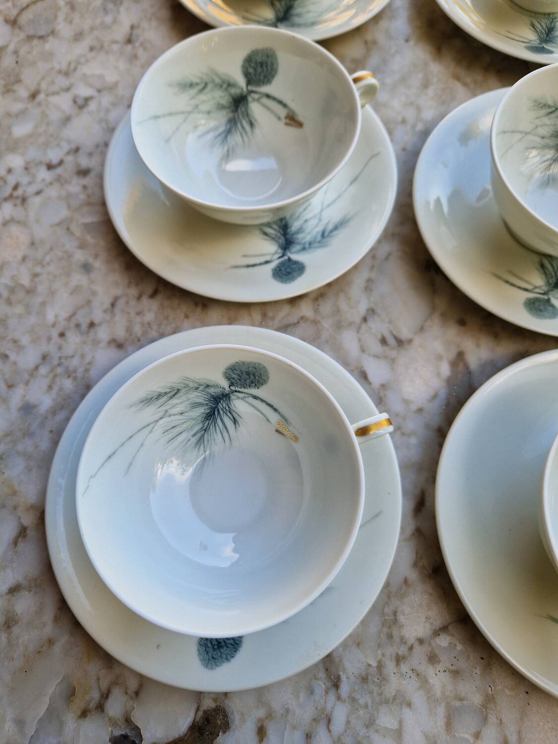 Coffee service for 9 people, Limoges porcelain, signed D'Arnac