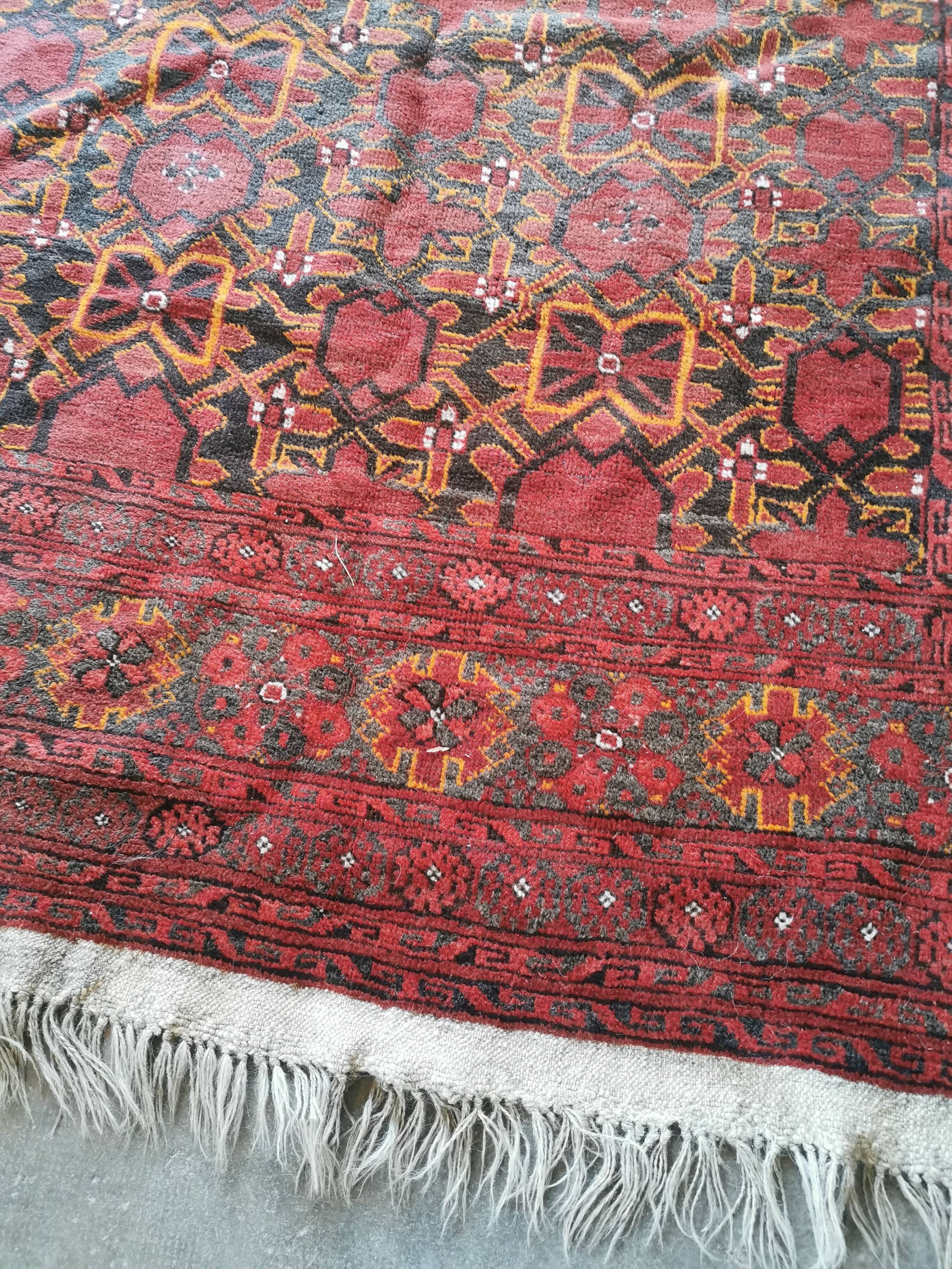 Large handmade Persian rug 310/230 cm
