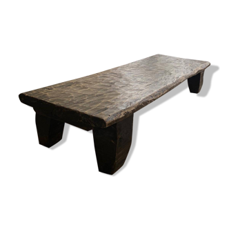 Naga coffee table