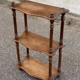 19th-century Napoleon III turned wooden wall shelf, 64cm.