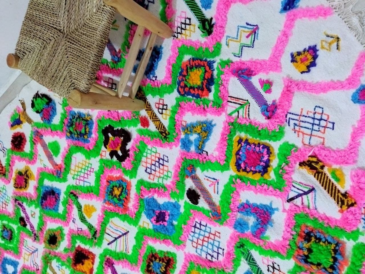 Tapis berbère marocain tribal coloré 280 x 140cm