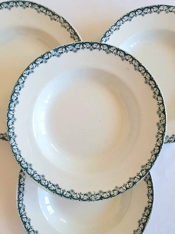 Iron earth deep plates Moulin des loups