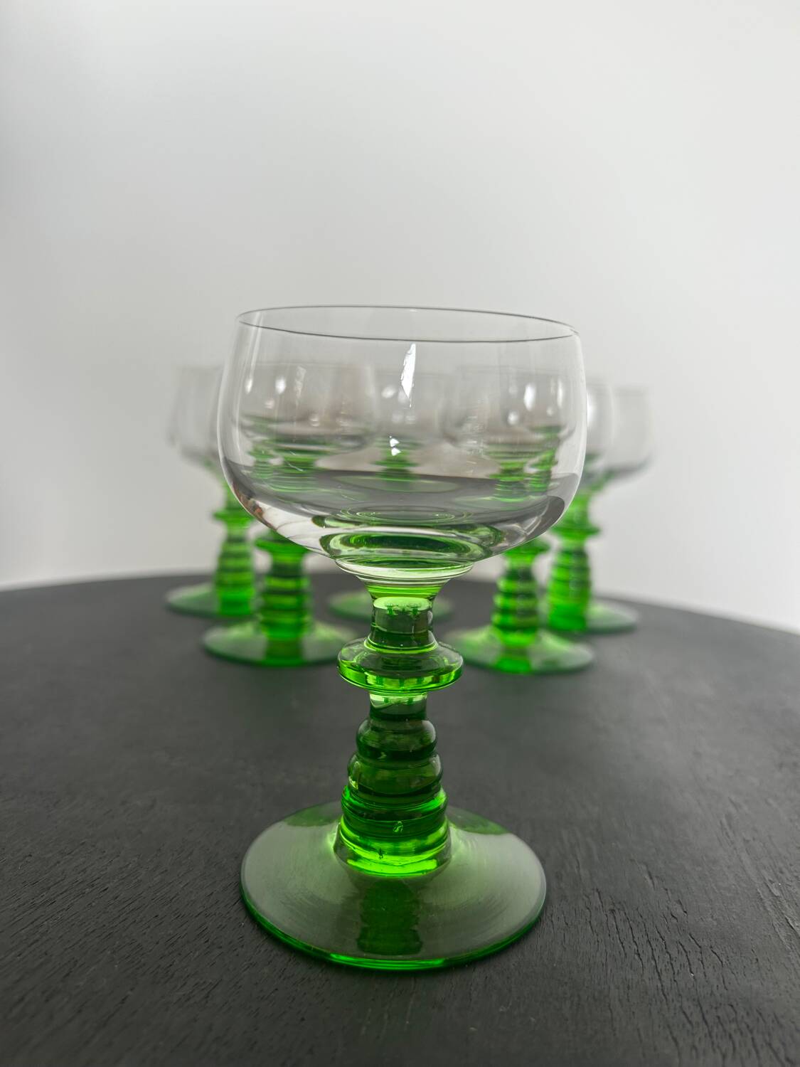 Set of 6 vintage emerald green stemmed glasses