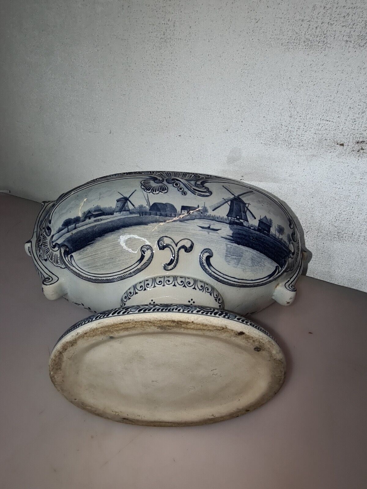 Delft earthenware planter with mill decoration