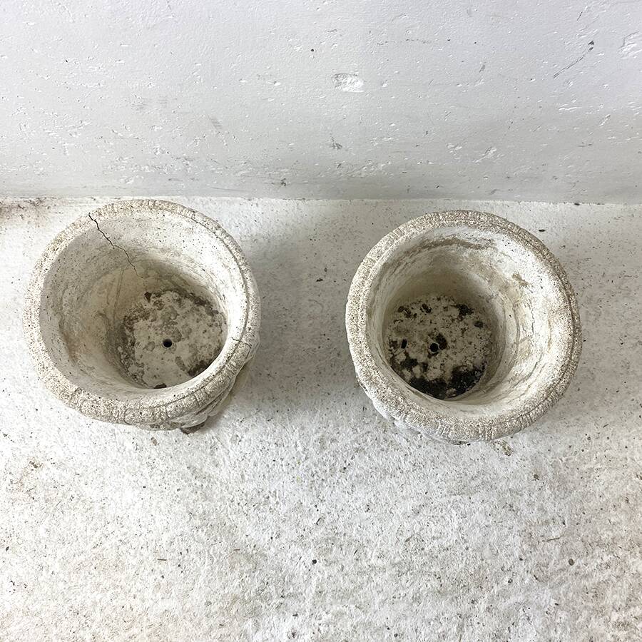 Pair of Medici vases in reconstituted stone