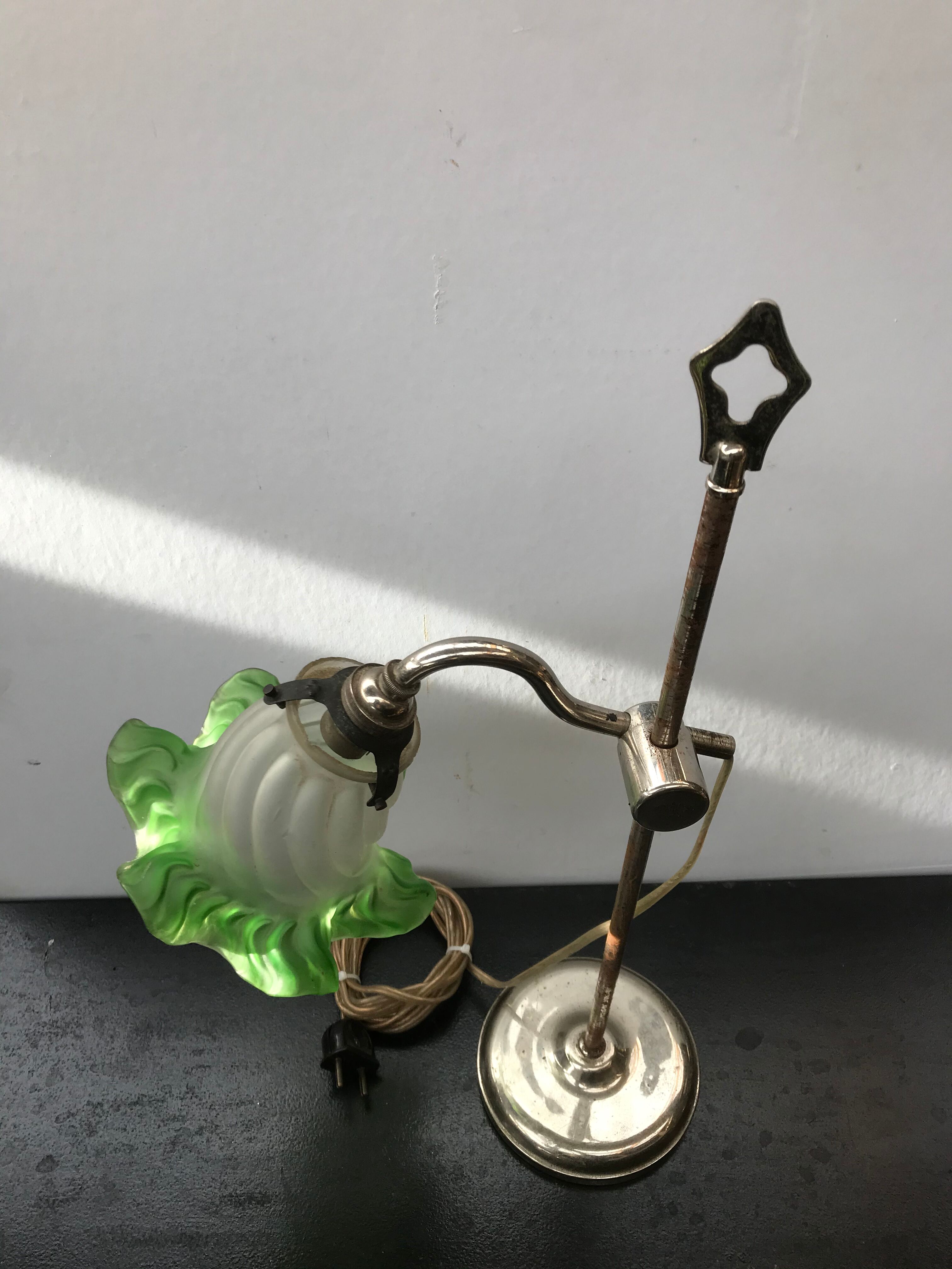 Pratic office lamp