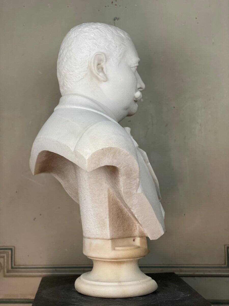 Buste en marbre de Carrare blanc statuaire, vers 1880