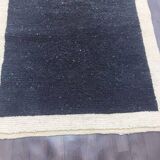Traditional handmade Berber rug size 150 x 250 cm