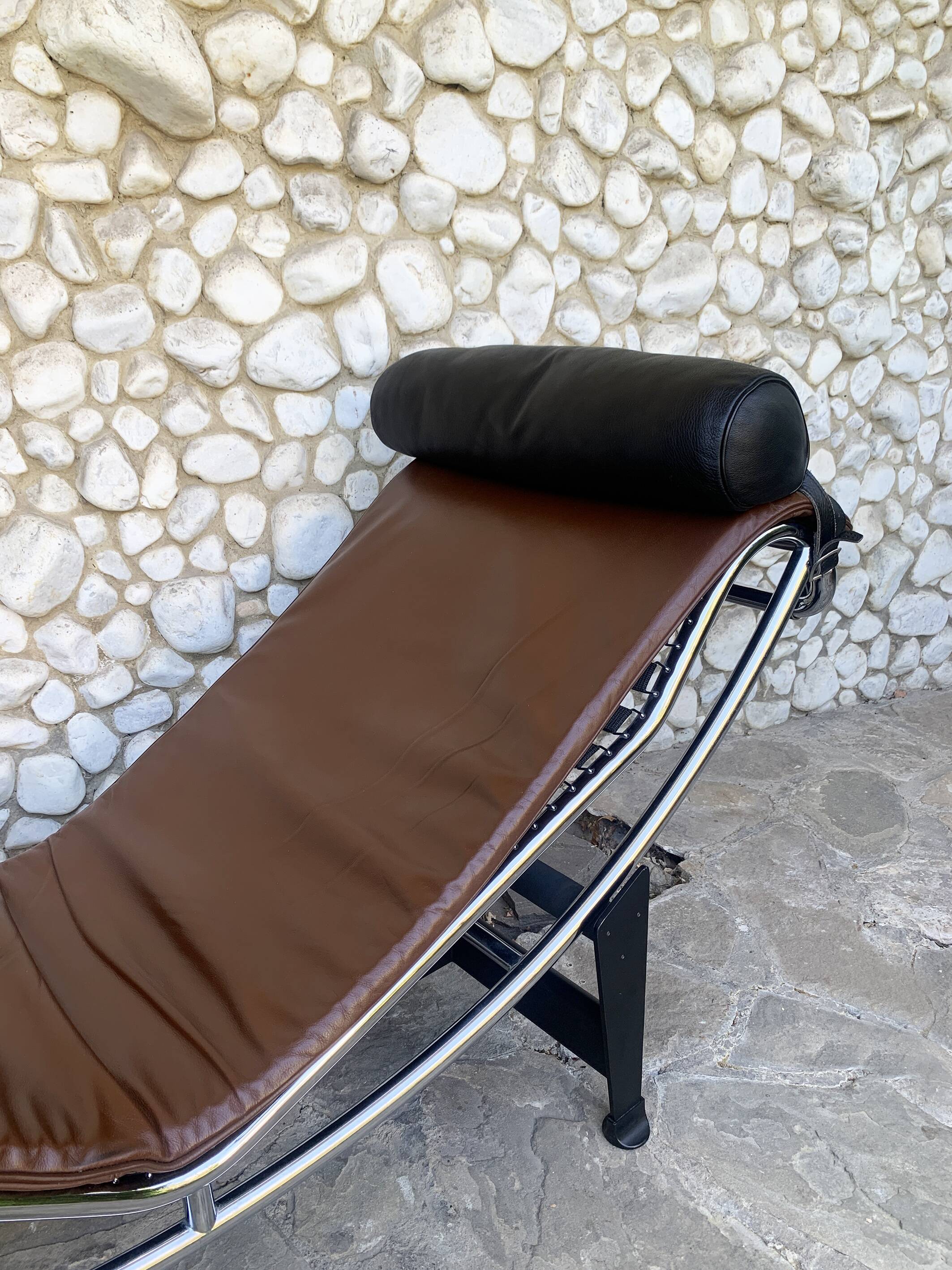 LC4 brown leather by Le Corbusier, Jeanneret & Perriand, Cassina, 1980