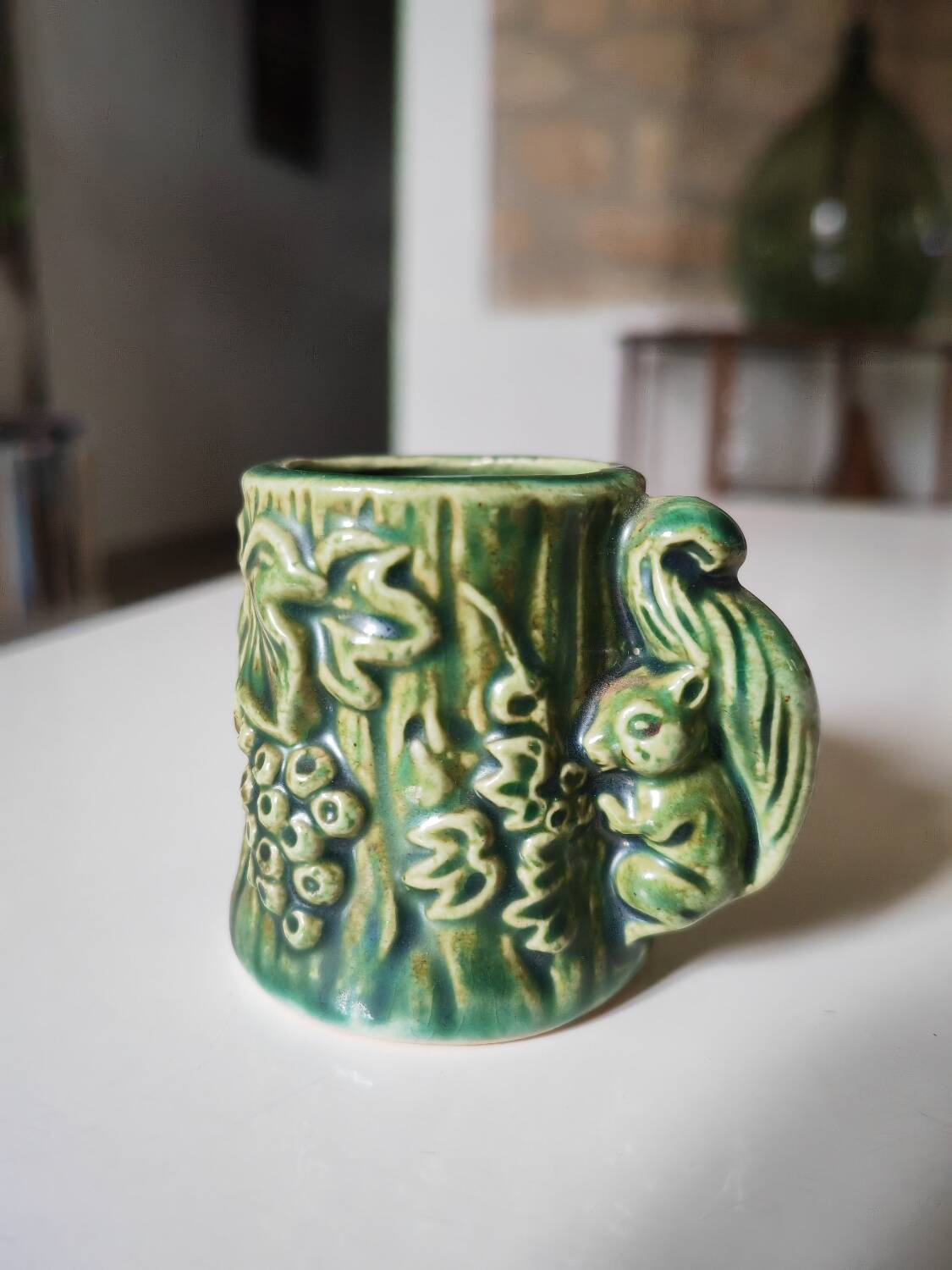 Squirrel slip vase