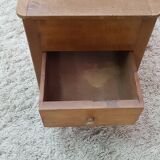Child's downbating trunk chair