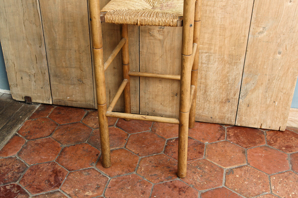Mulched high chair, turned wood