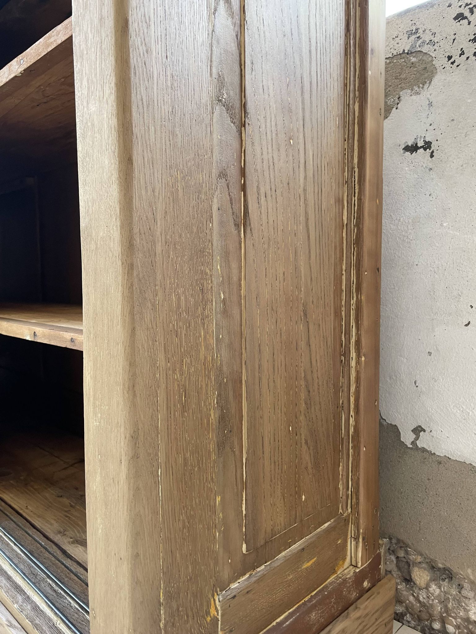 Large row of solid oak loom sliding doors