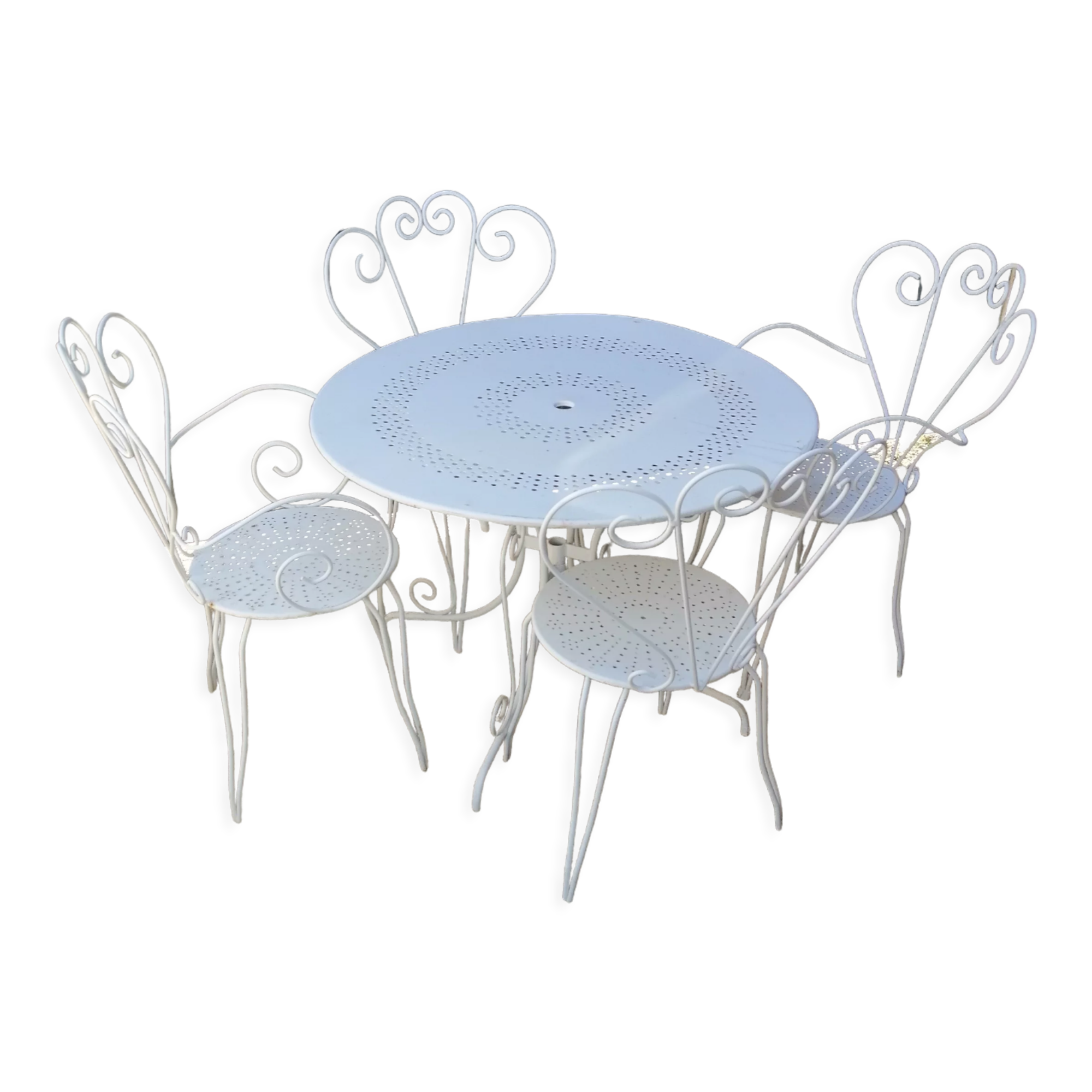 Garden furniture in white metal