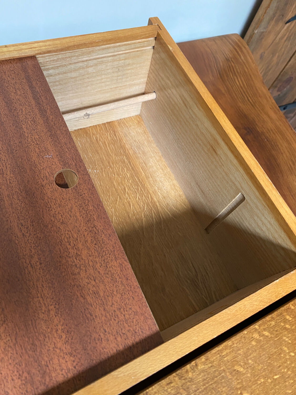 Armoire de rangement