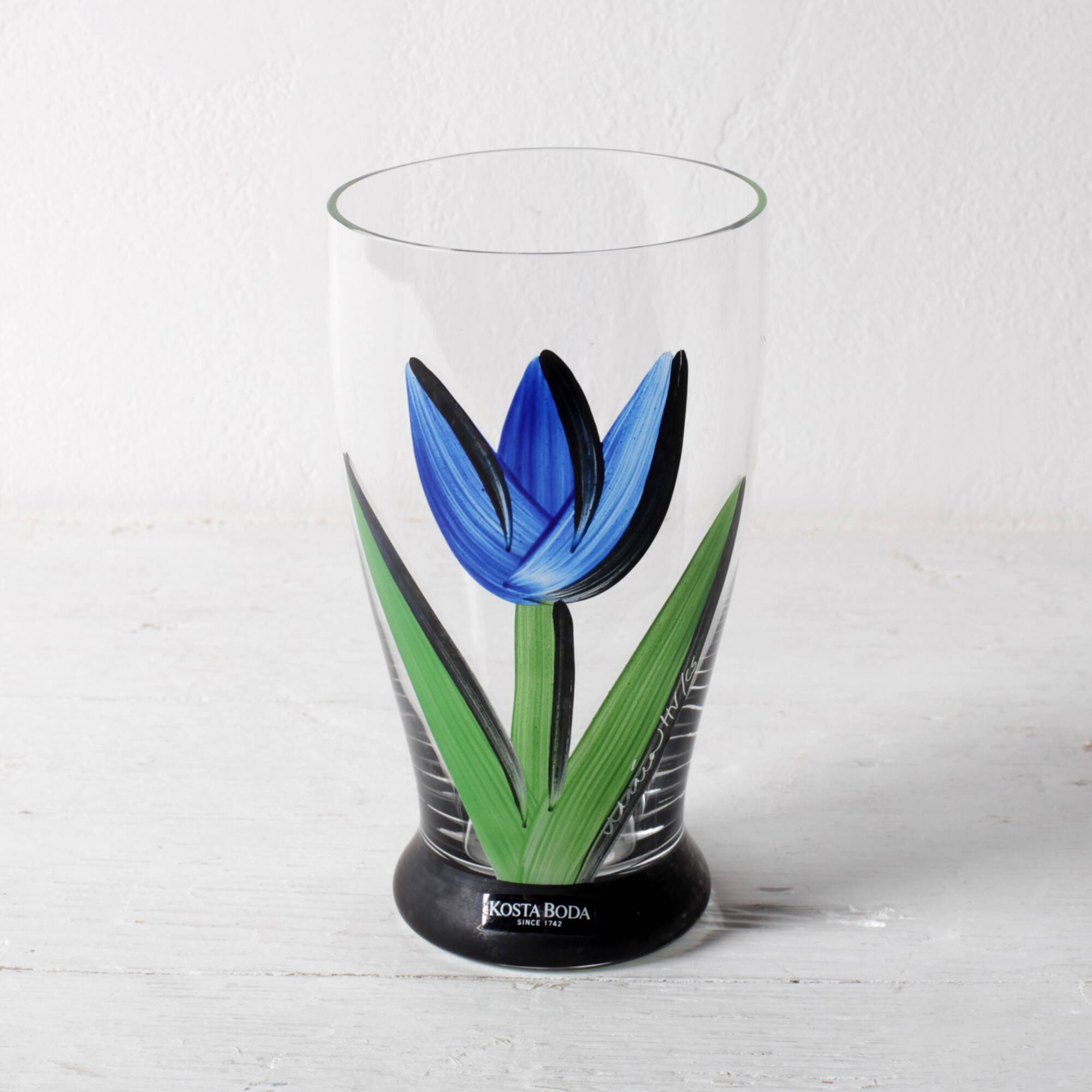 Blue Tulip Flower Water Tumbler Kosta Boda by Ulrica Hydman Vallien. Sweden