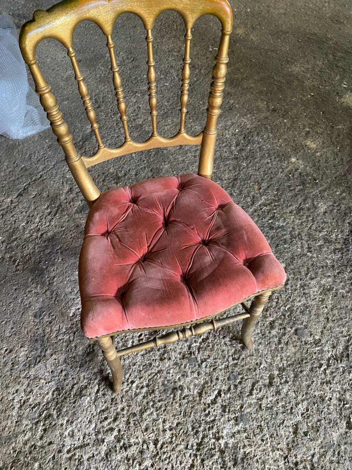 Napoleon III chair charivari