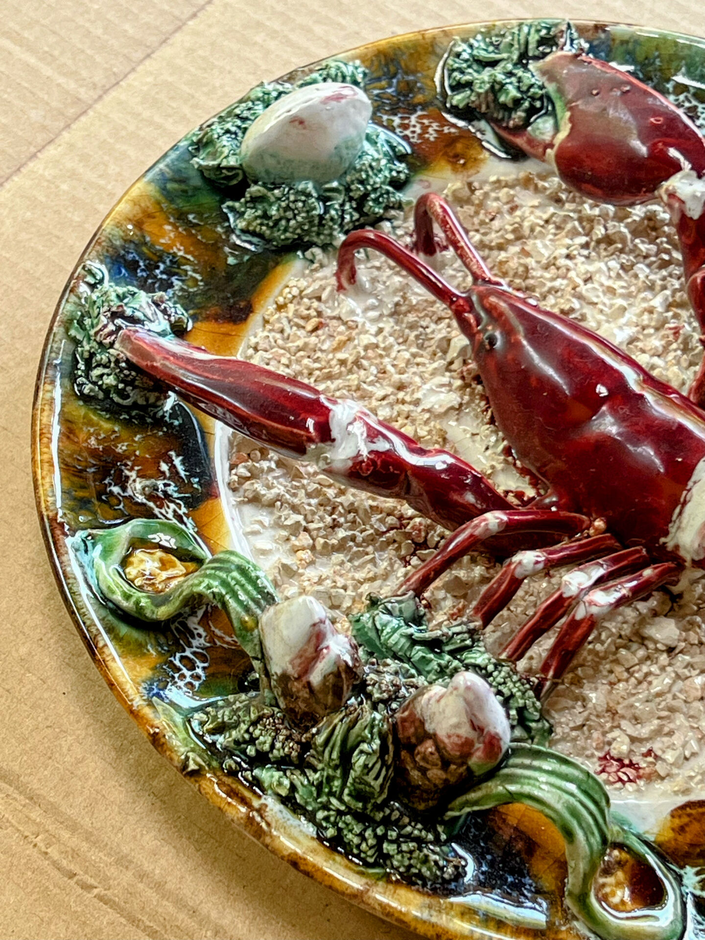 Vintage wall plate in ceramic majolica – Lobster decor in r