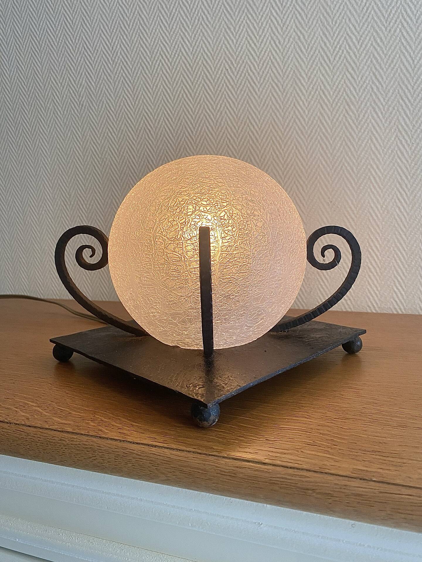 Lampe fer forgé art déco verre craquelé