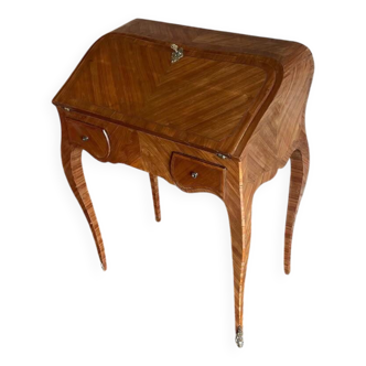 Bureau / secrétaire en marqueterie de style Louis XV