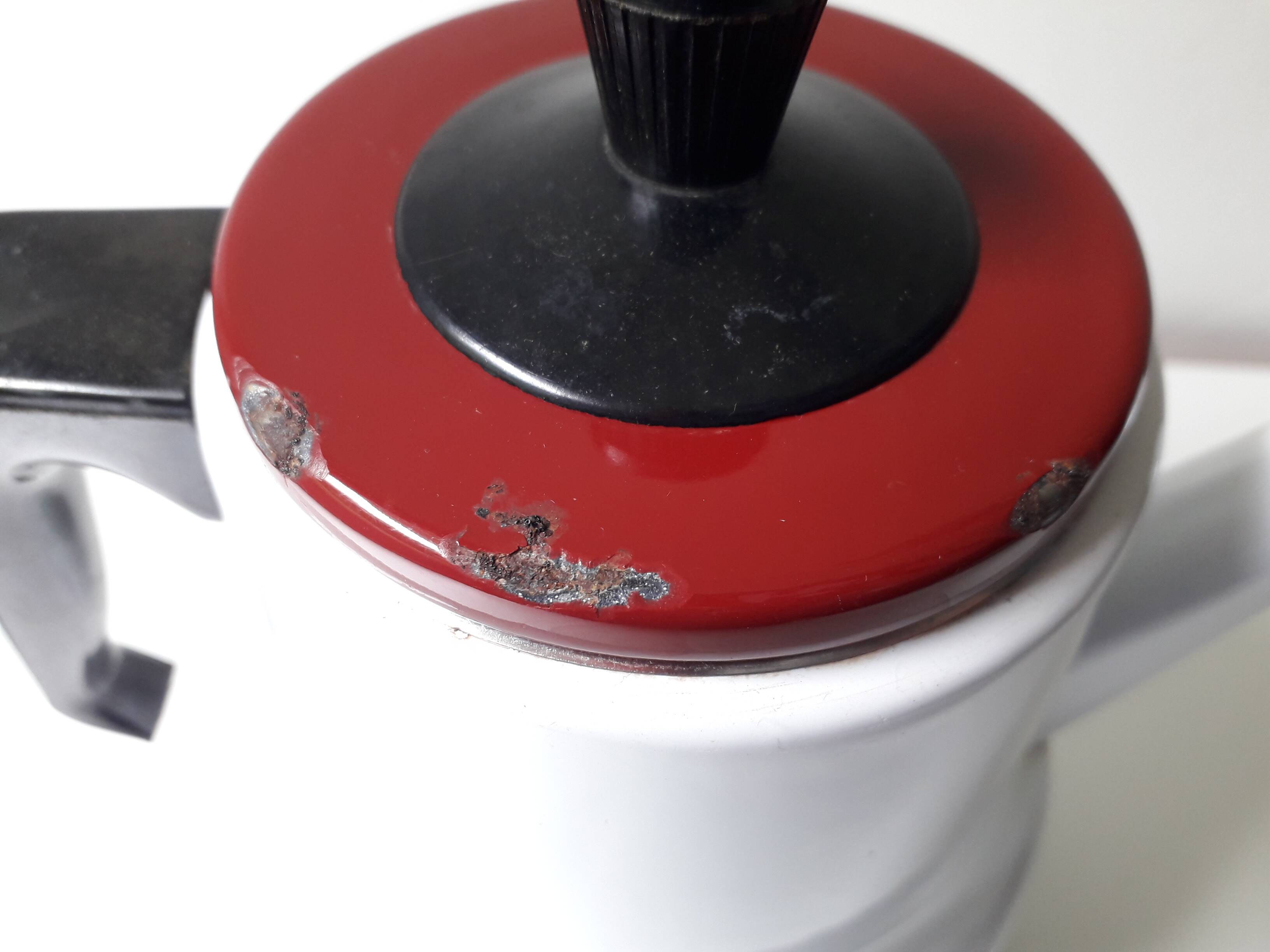 Enameled sheet metal coffee maker 1960 (A1)