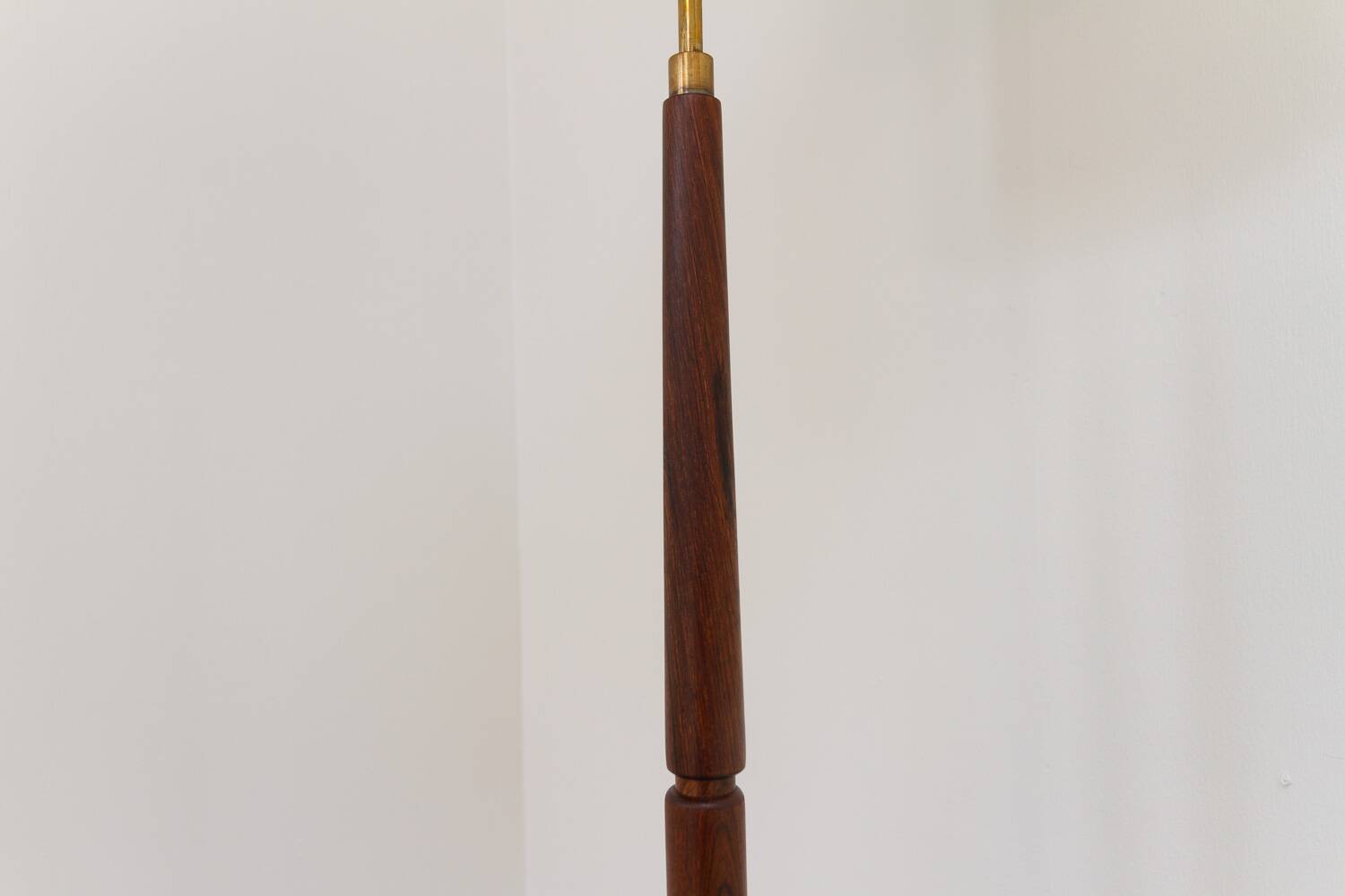 Lampadaire danois en palissandre du milieu du siècle, années 1960