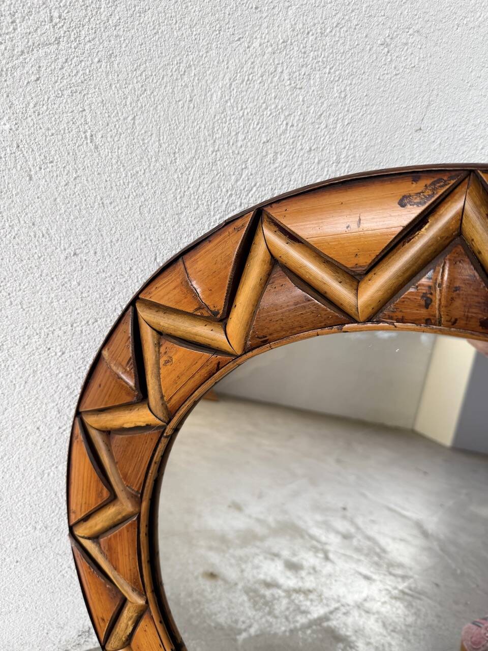 Round rattan mirror 1980