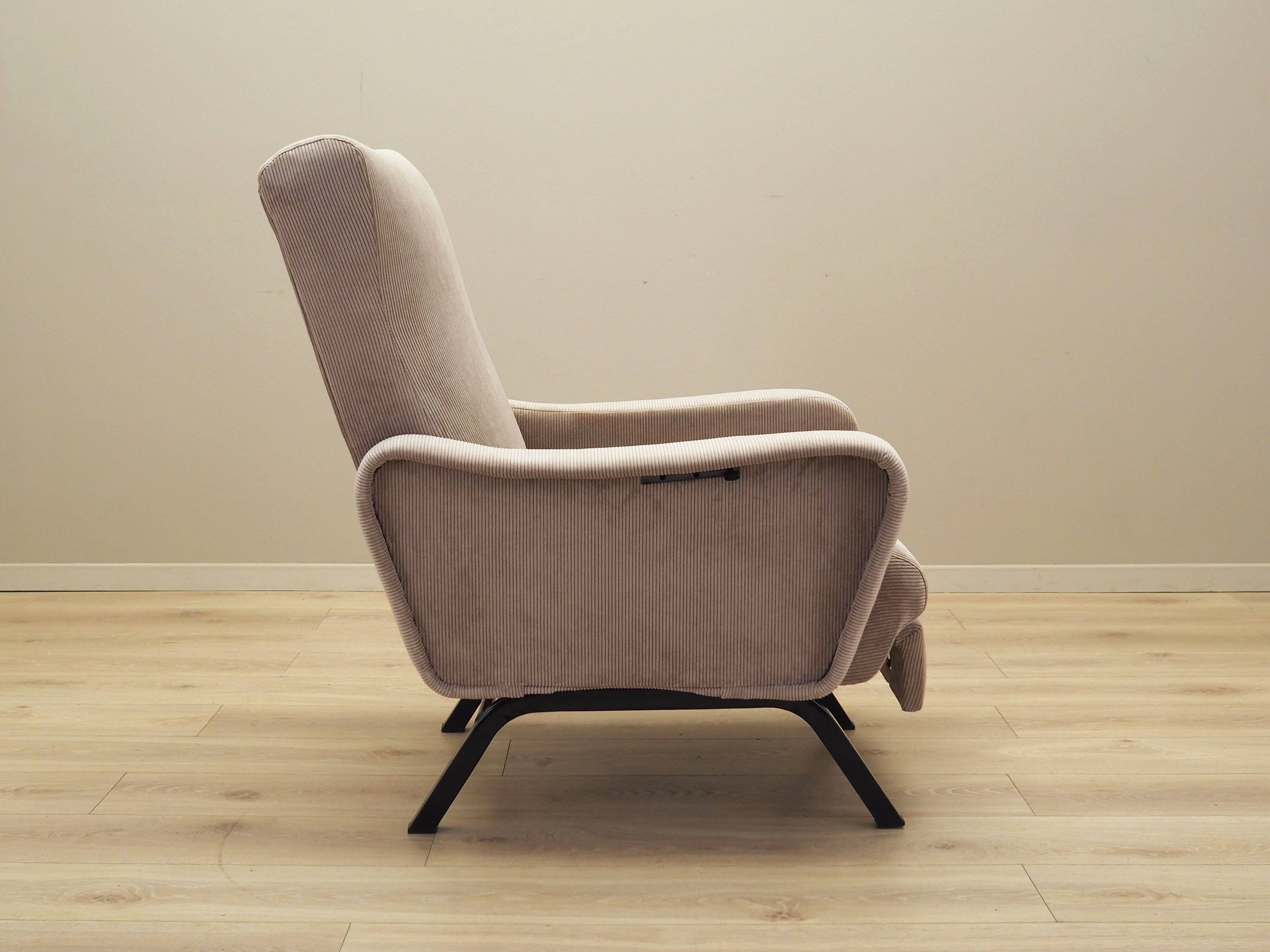 Adjustable armchair, Italian design, 1970s, production: Italy