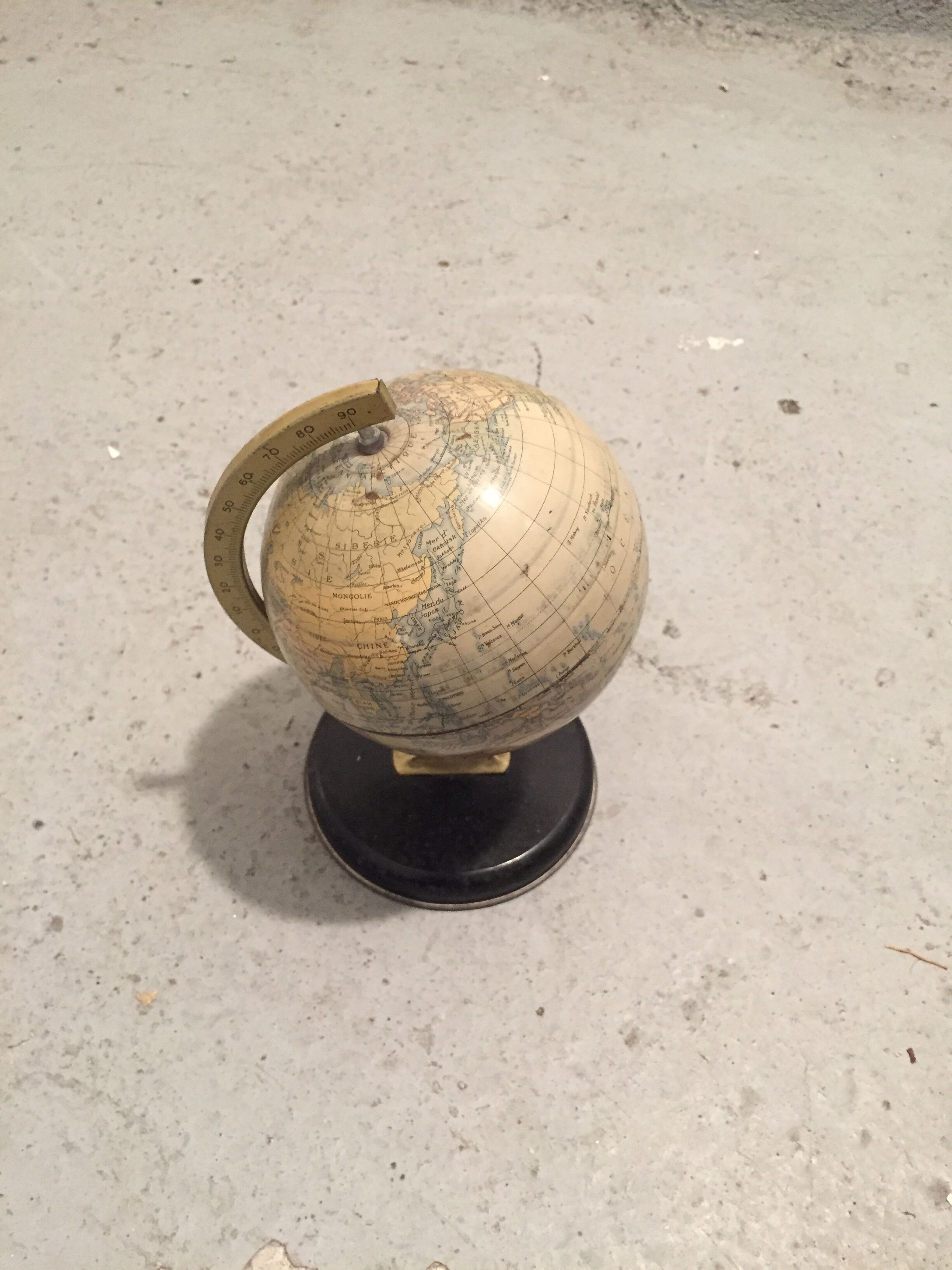 English globe