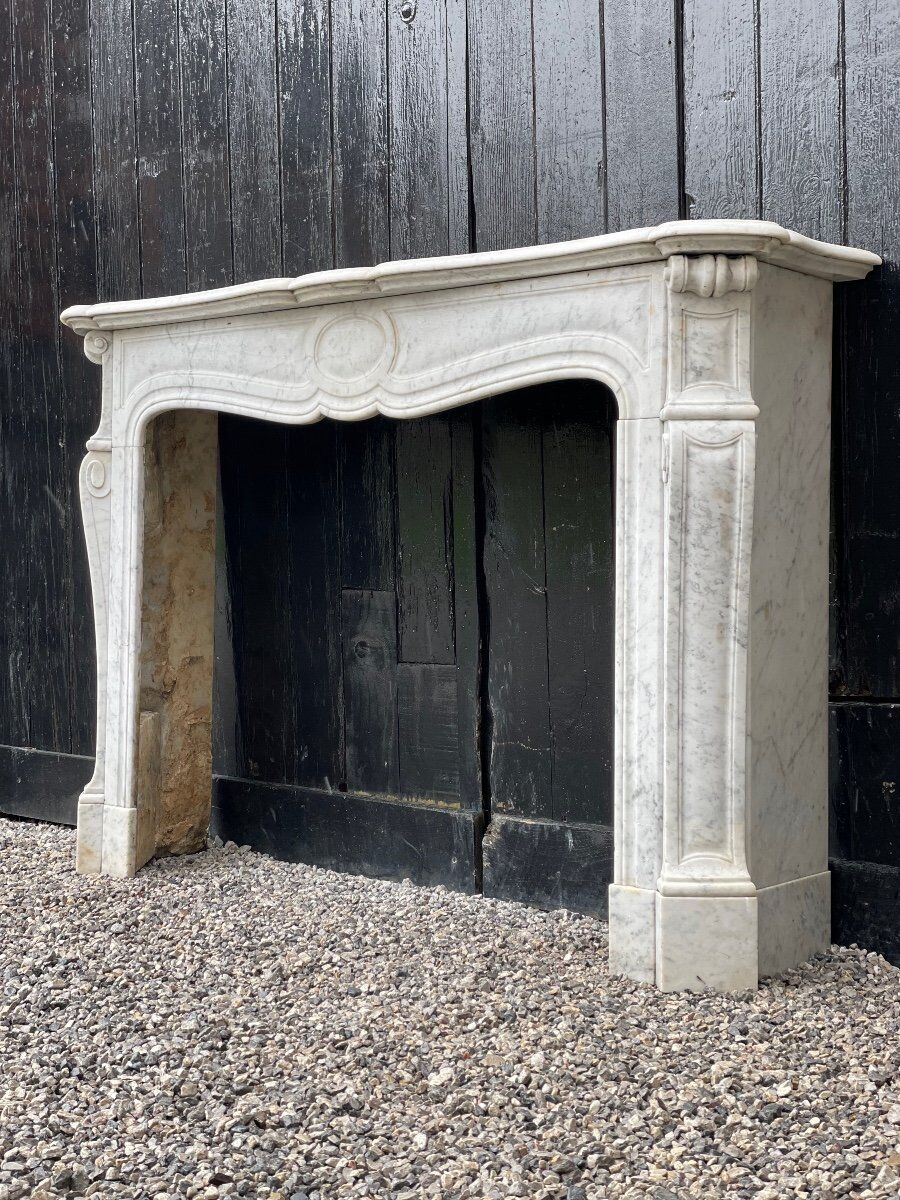 Louis XV style fireplace in Carrara marble around 1900