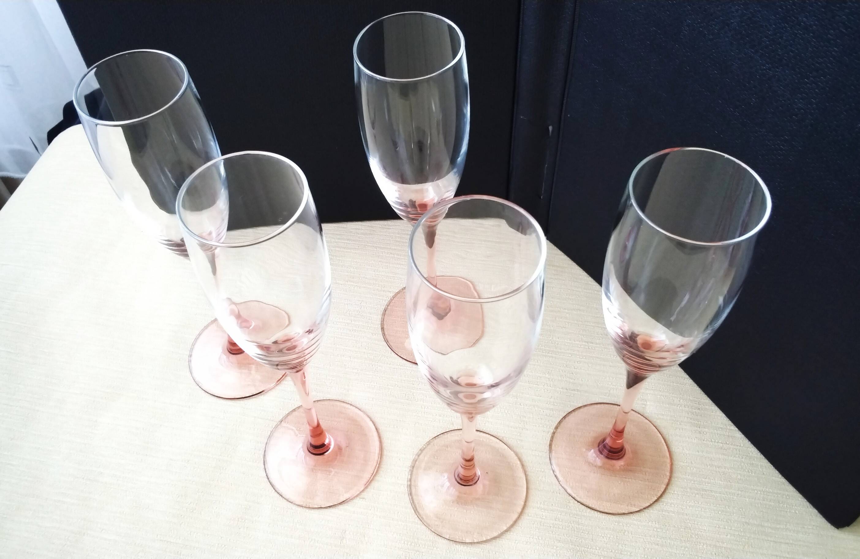 5 Flutes à champagne  Luminarc jambe rose