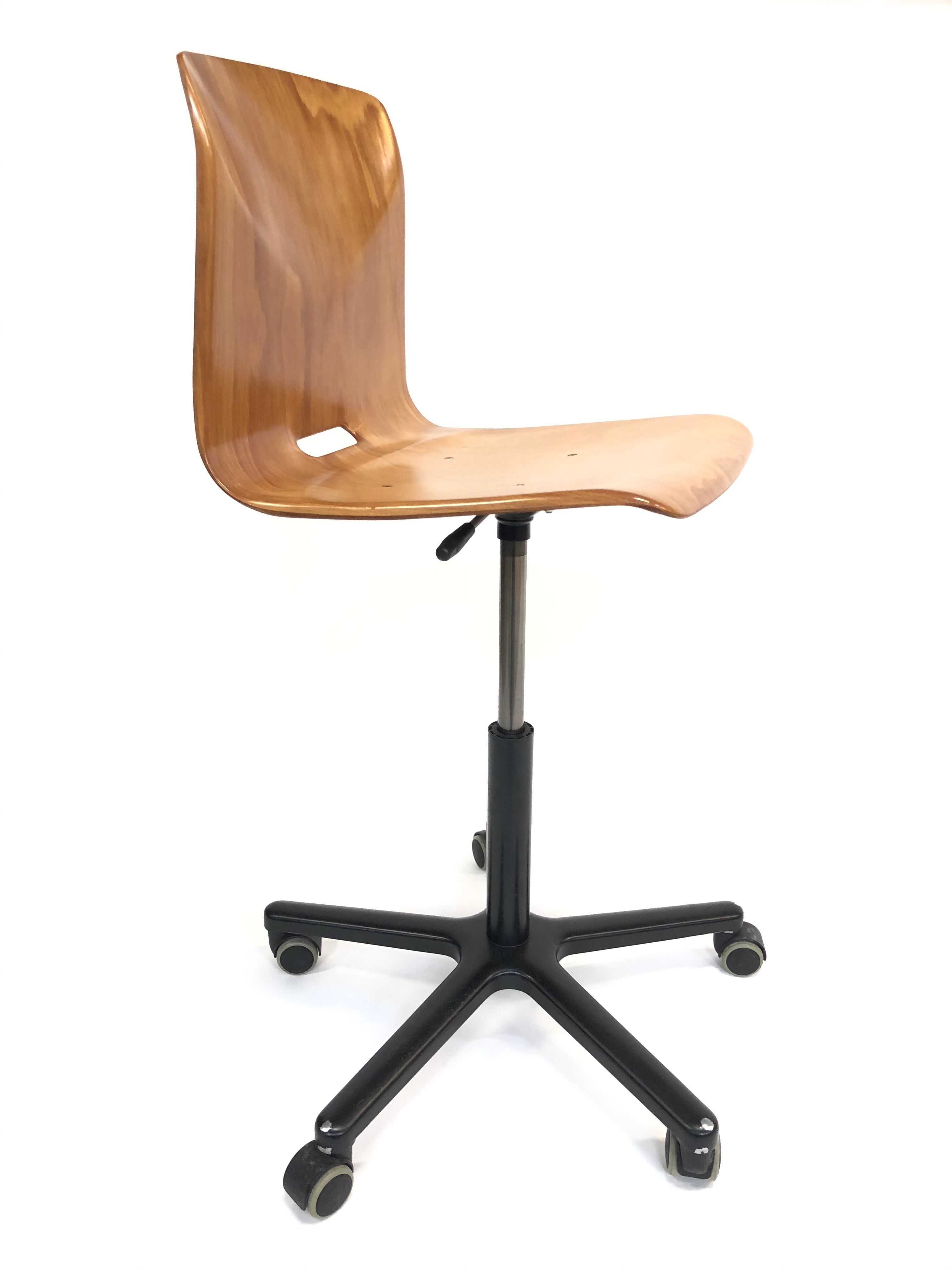 Woodmark vintage galvanitas Pagholz adjustable rotary work chair