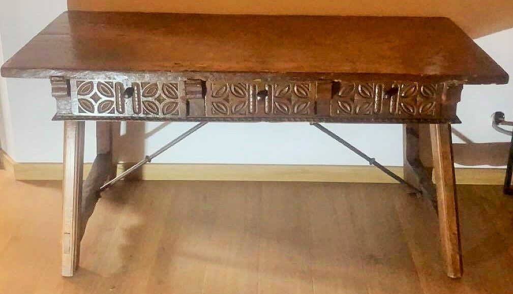 17th century Spanish writing table/desk
