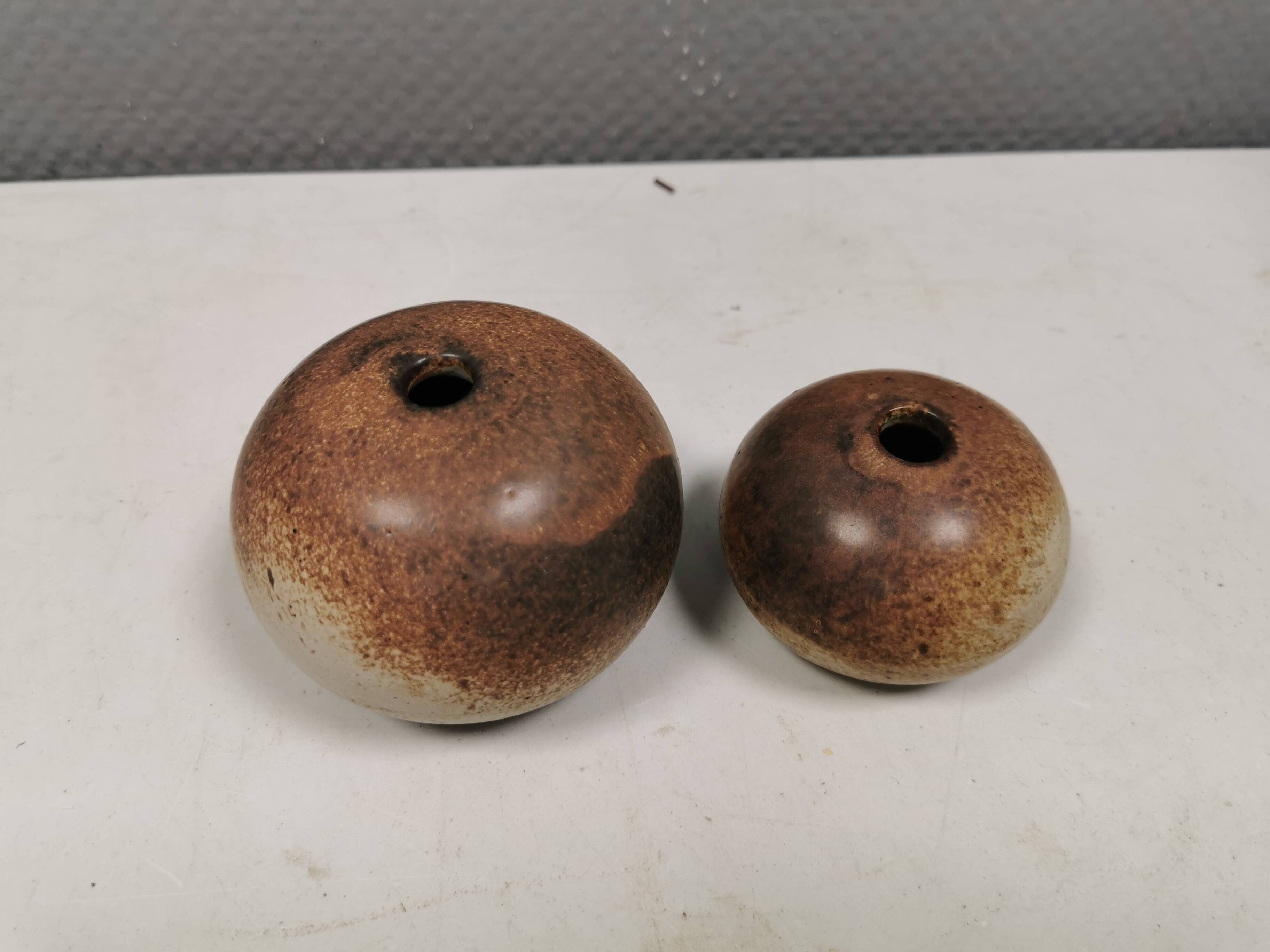 Two small round vases by Aage Wurtz Denmark 1970-80s.