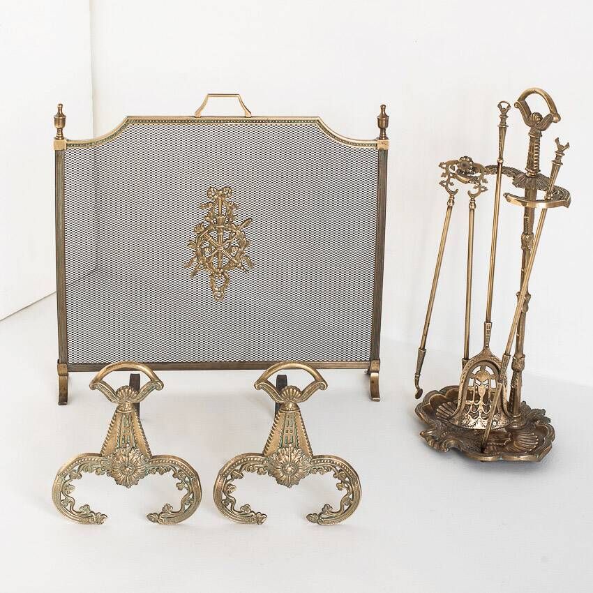 Antique bronze fire screen and fireplace accessories set. Game of seven. France, 1930s