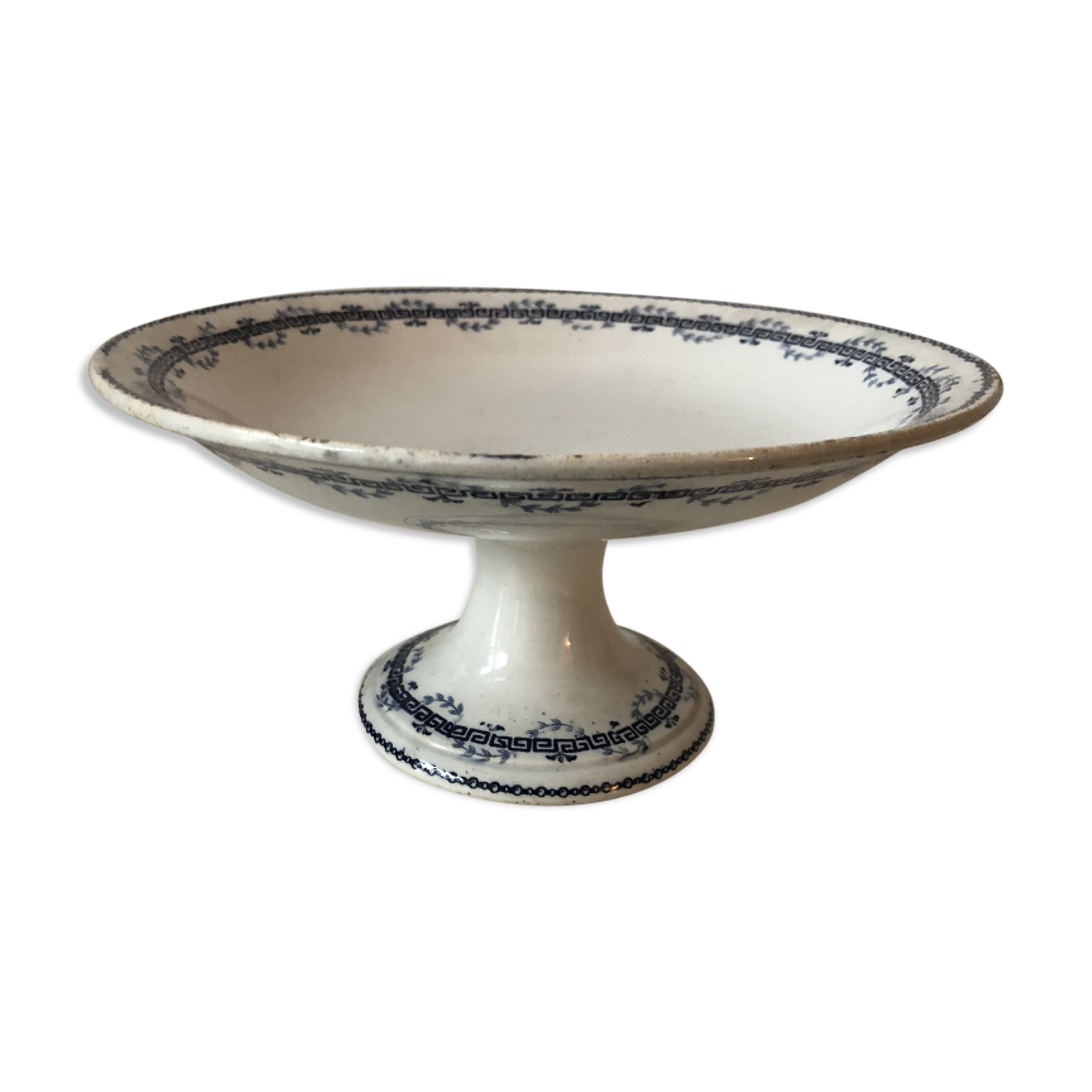 Dish porcelain of Gien