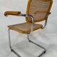 Chaise modèle Cesca de Marcel Breuer avec accoudoirs B64
