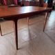 Table scandinave