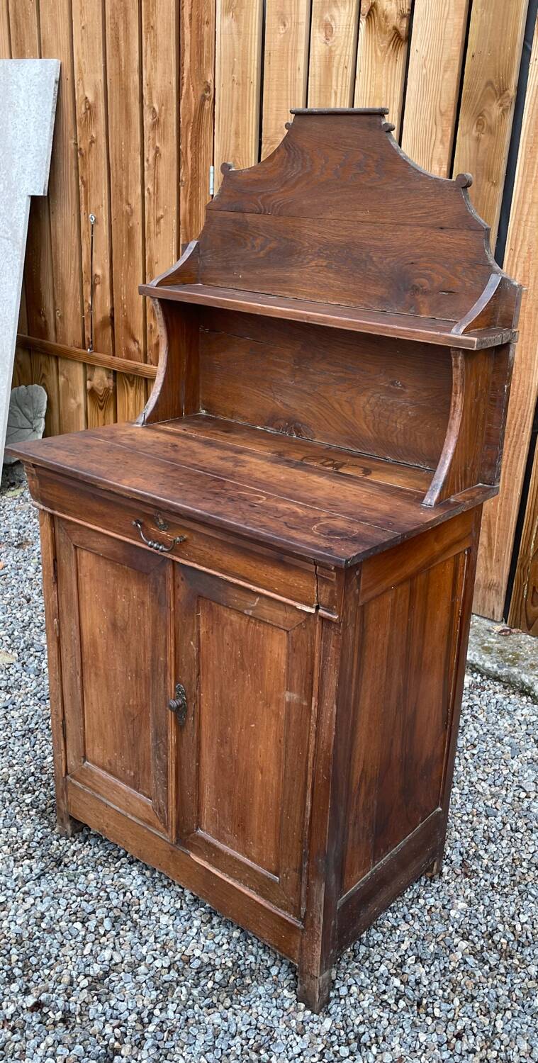 Sideboard/dresser/dresser