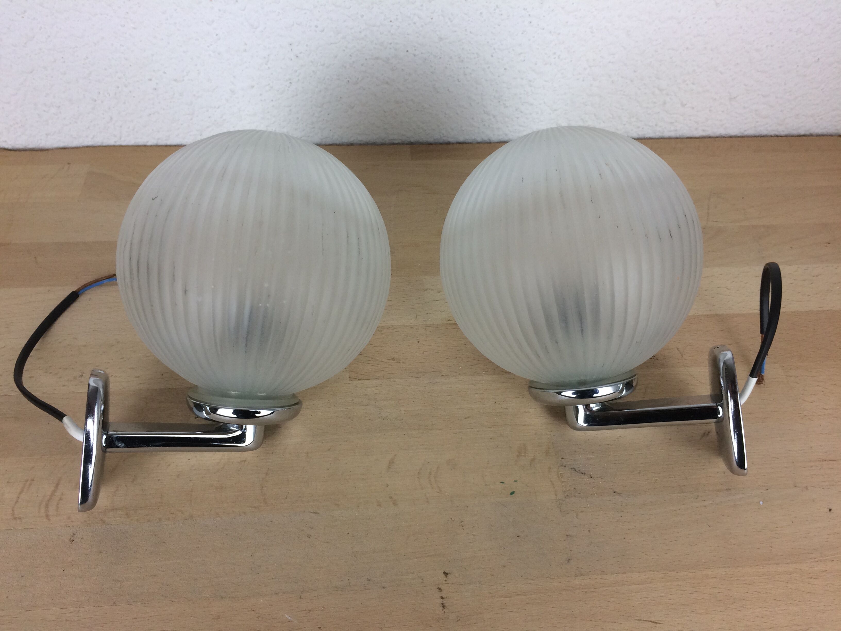 Paire d'appliques inda chrome et globe verre