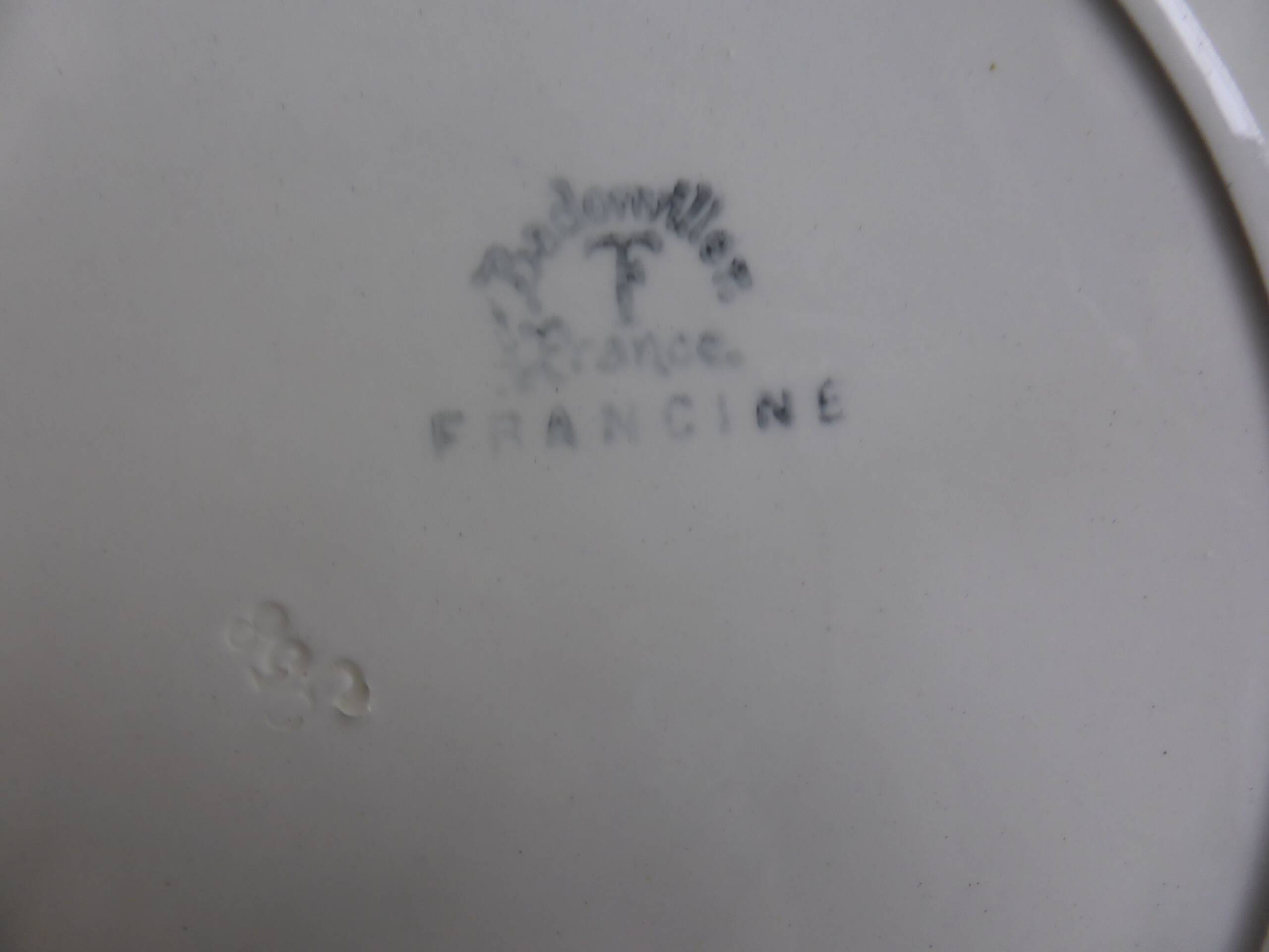 Badonviller round platter, Francine model 200863