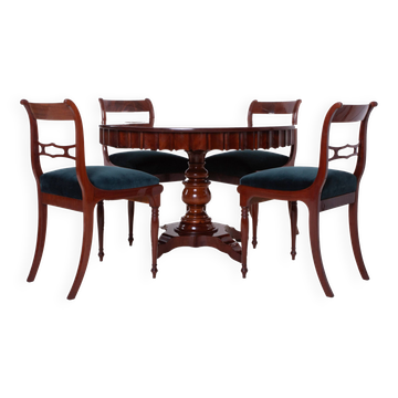 Ensemble de salle à manger Biedermeier, table ronde et quatre chaises, 19e siècle