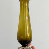 Vase soliflore en verre jaune ambré translucide, pied en forme fleur stylisée