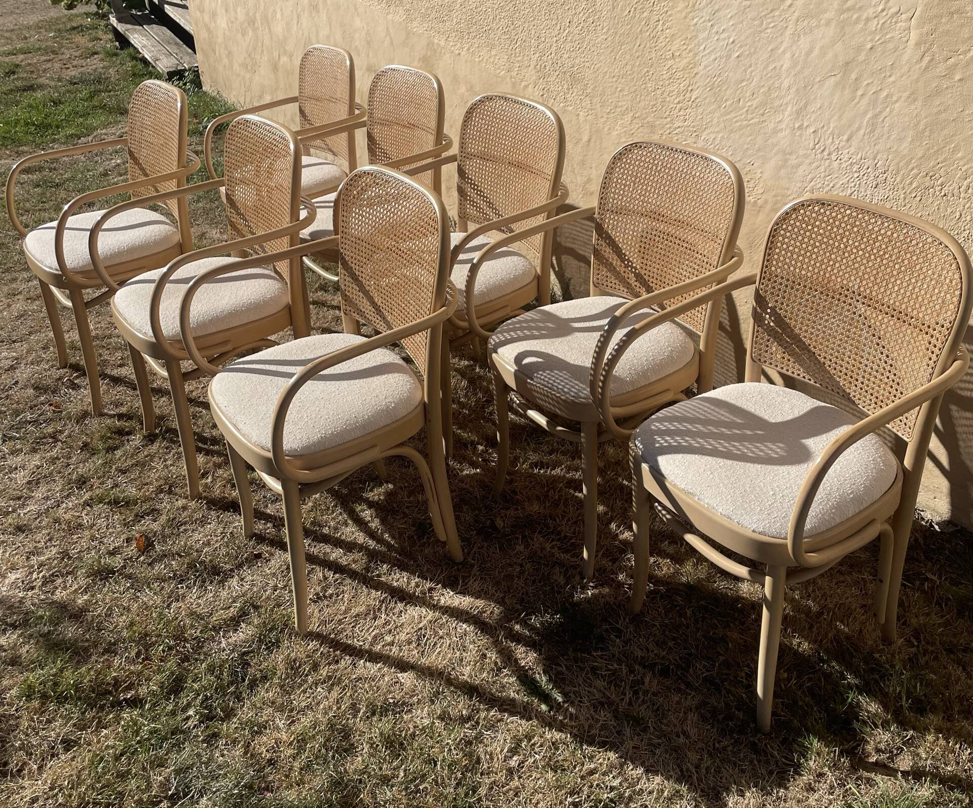 8 office armchair