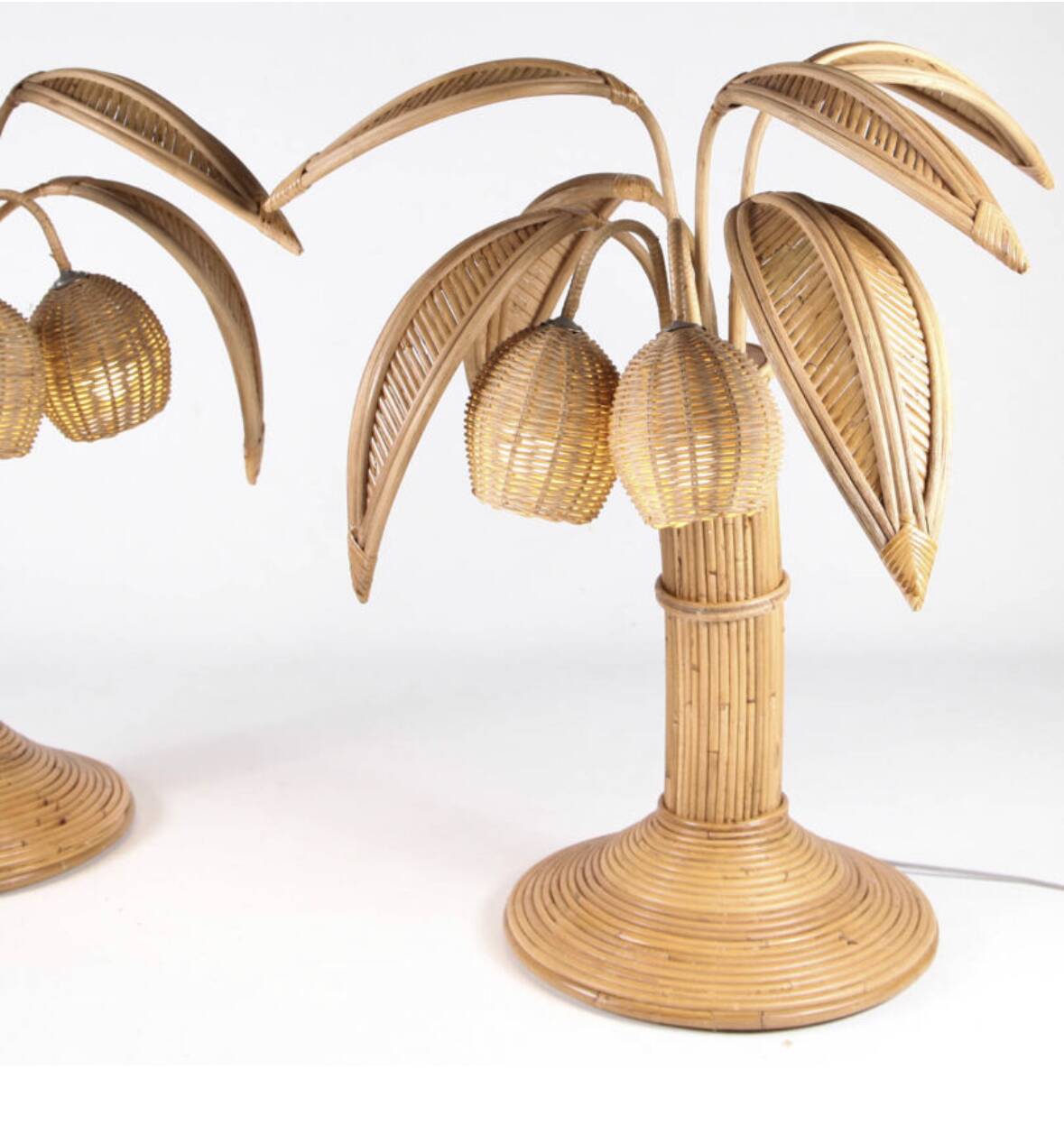 "Coconut tree" lamp in rattan