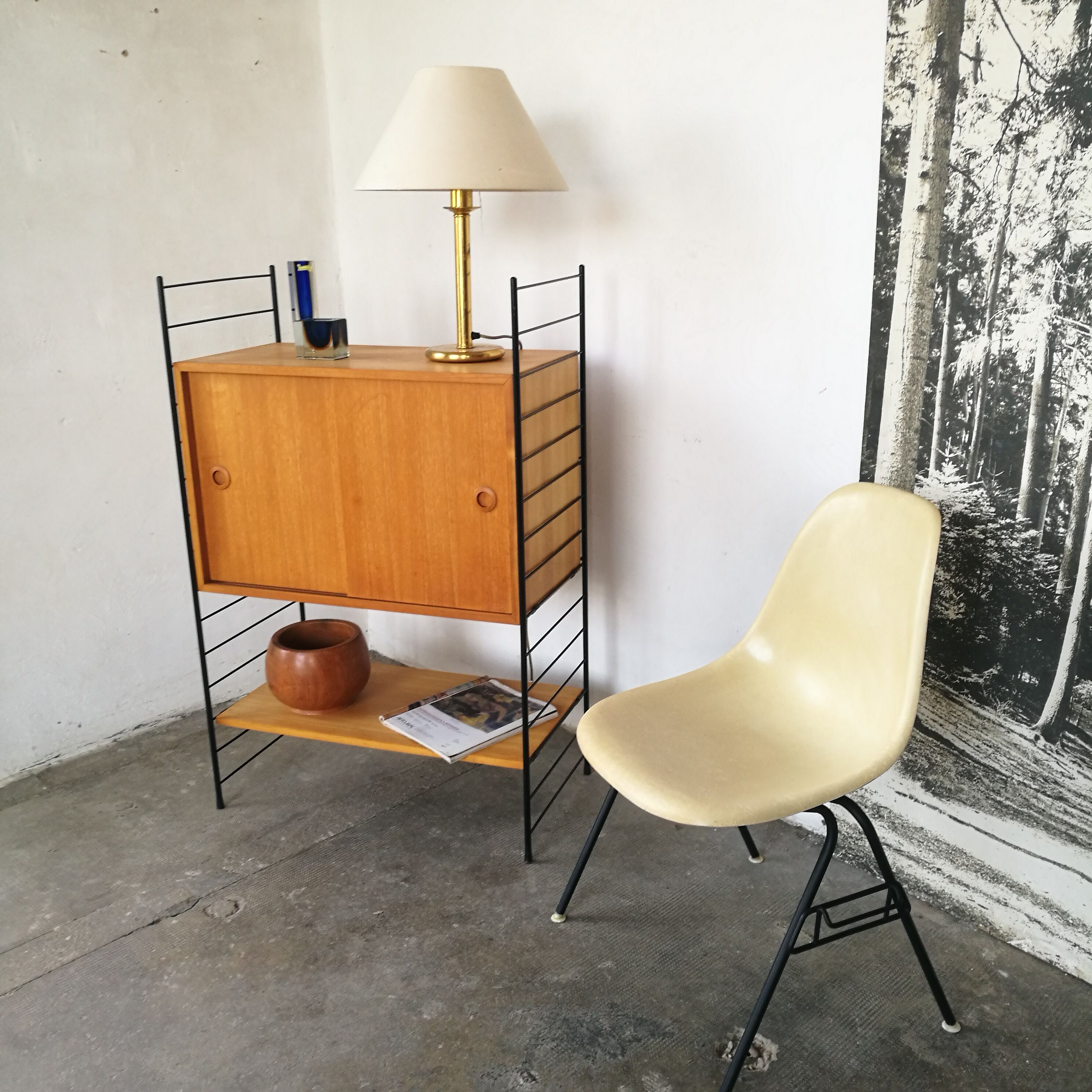 Scandinavian modular shelf with string scale