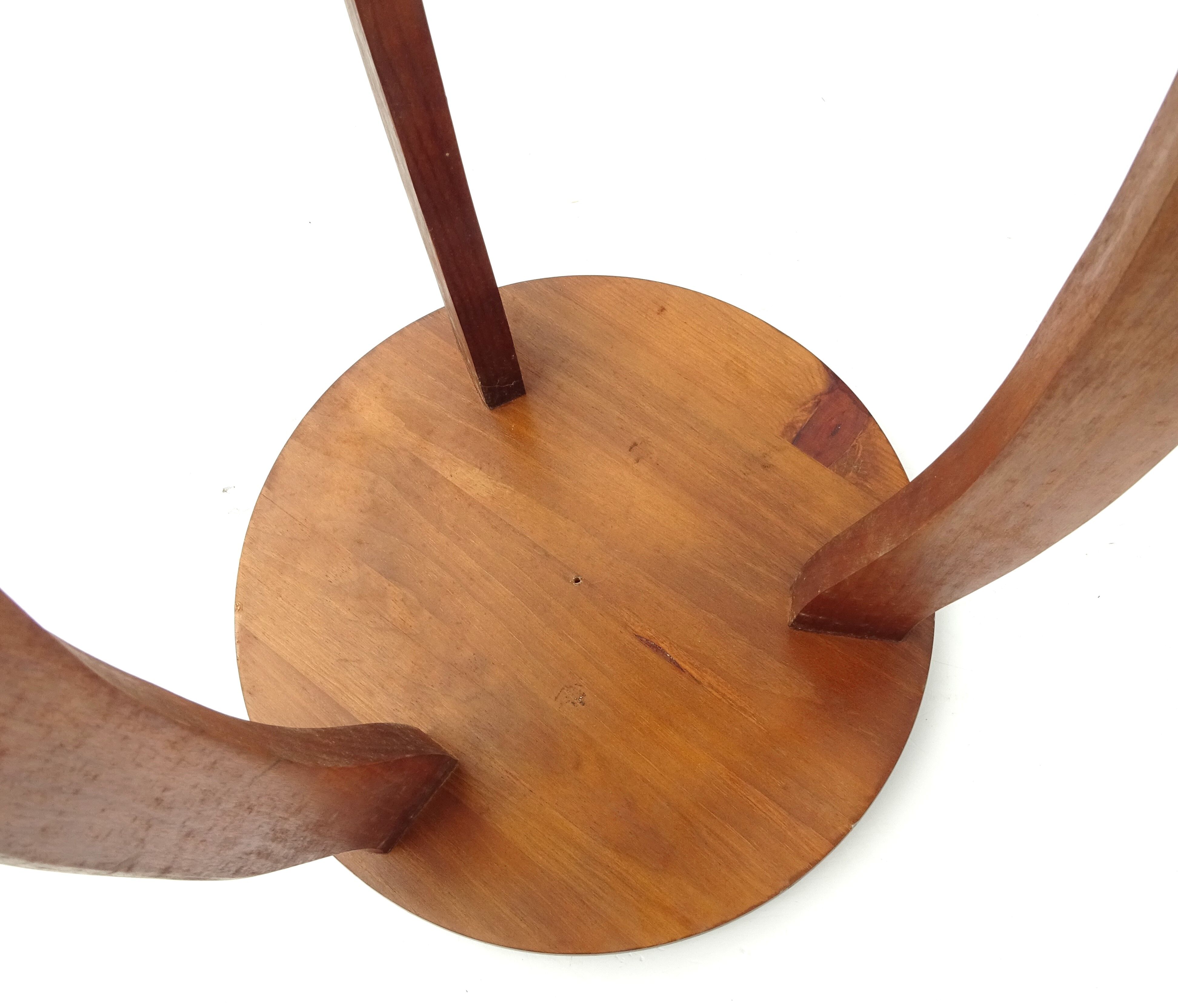 Wooden pedestal table